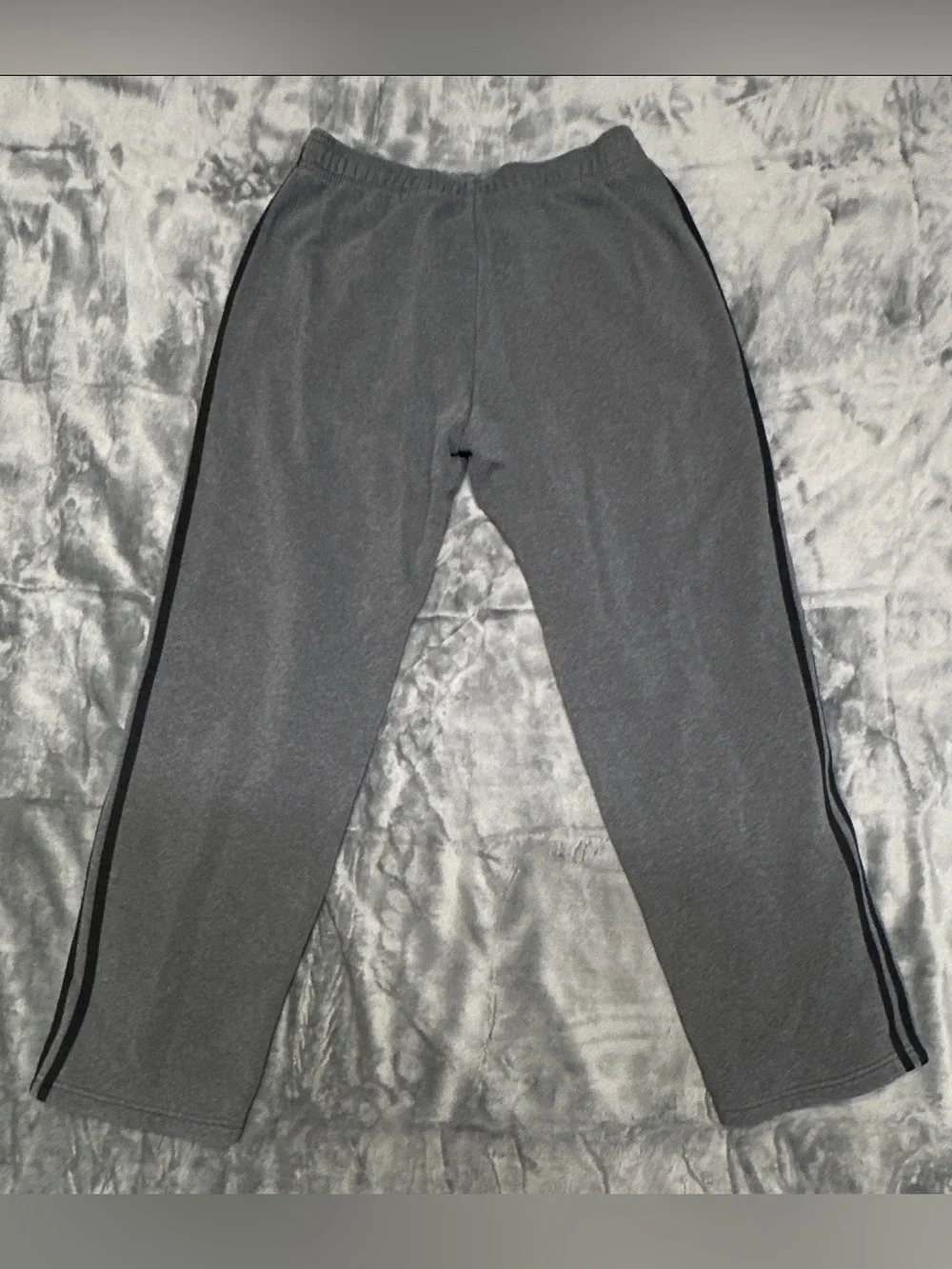 Retro Adidas Men’s Gray/Black Fleece Sweatpants Size Large